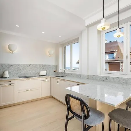 Luxueux Vue Mer A Avec Services Apartamento *